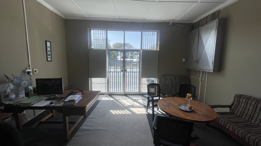 To Let commercial Property for Rent in Diep River Western Cape